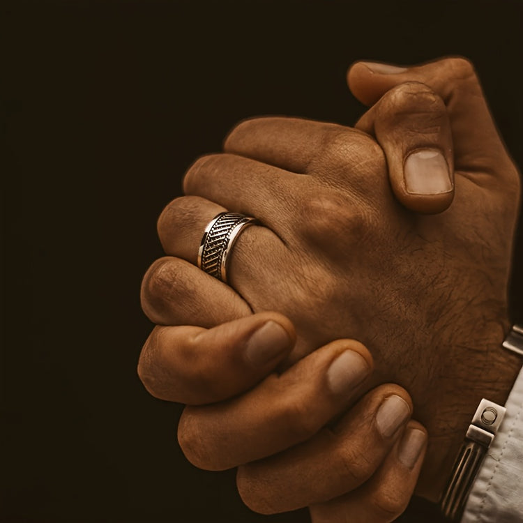 The Valen Noir Ring Collection